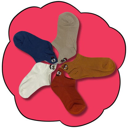 Five kids ankle socks arranged in a circle in blue, white, mustard, beige and orange